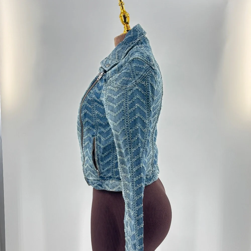 FREE PEOPLE Asymmetrical Denim JEAN Jacket Blue Distressed zipper detail Size 8 - Picture 3 of 7